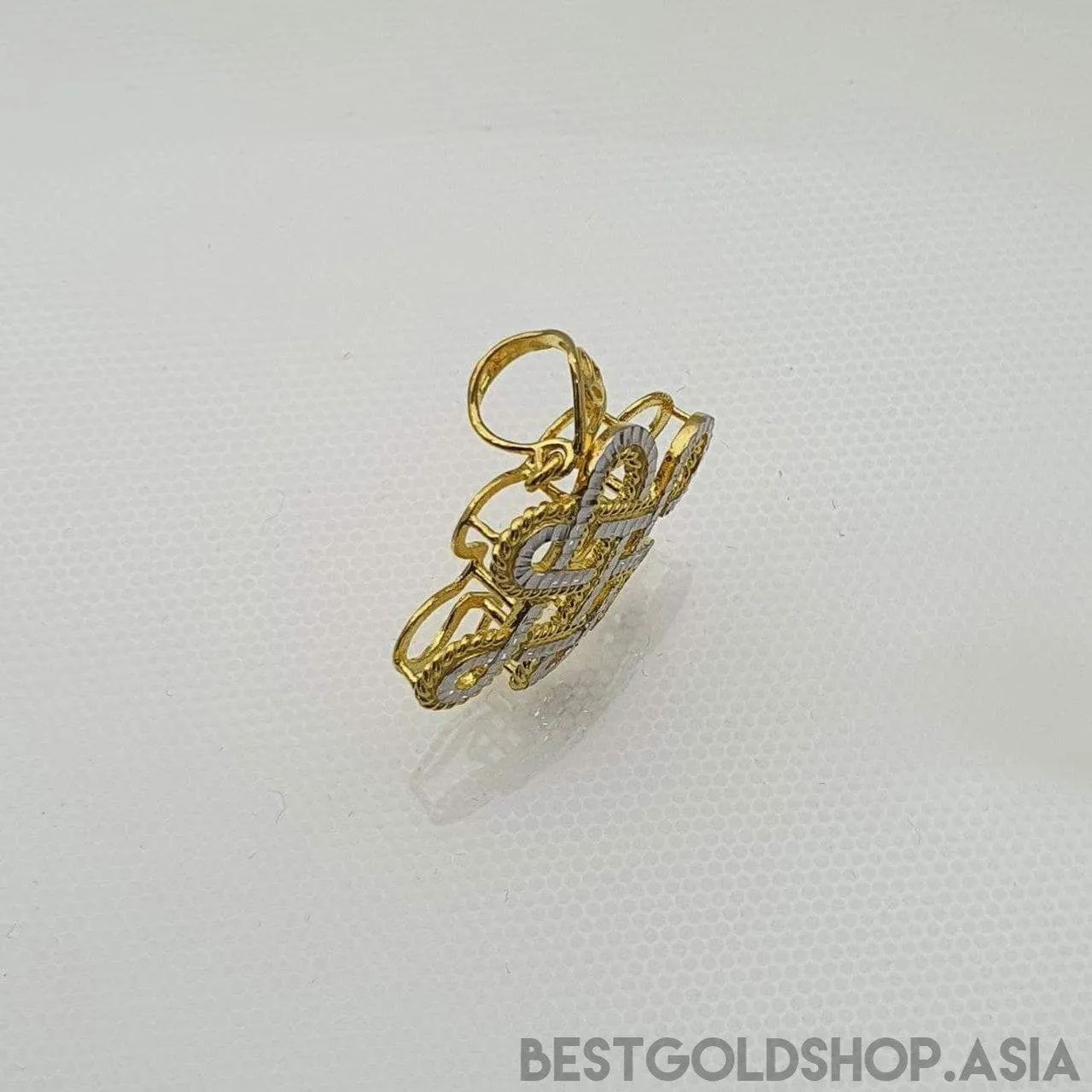 22k / 916 Gold Lucky pendant