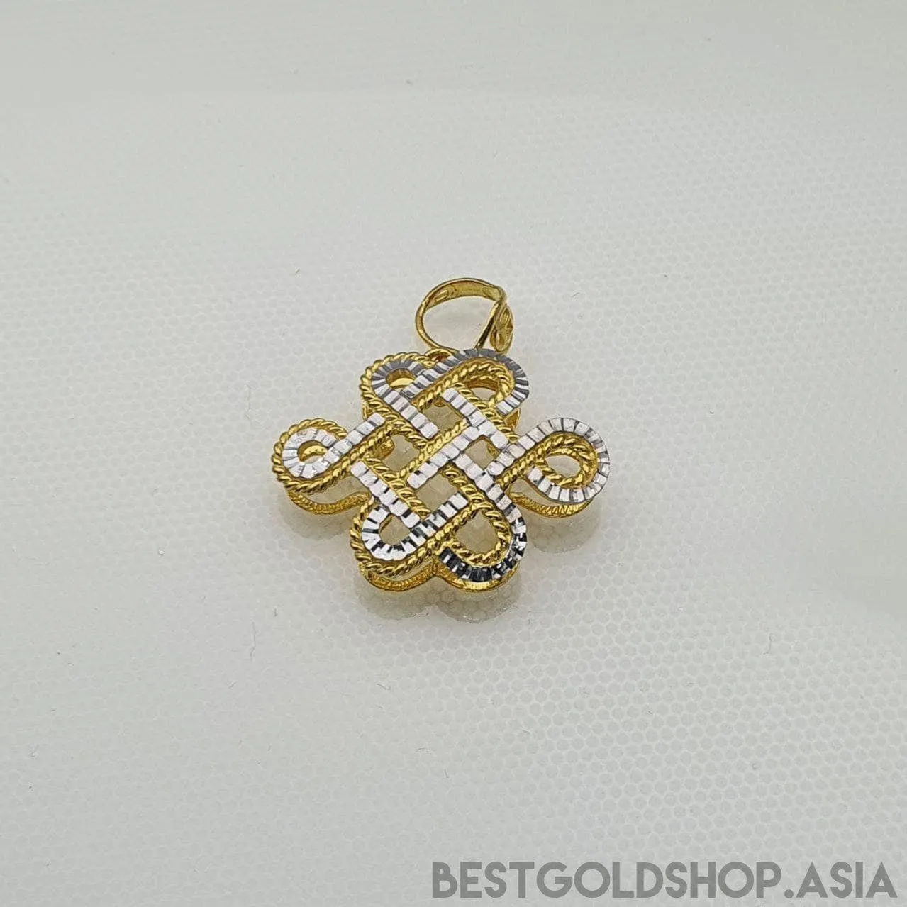 22k / 916 Gold Lucky pendant