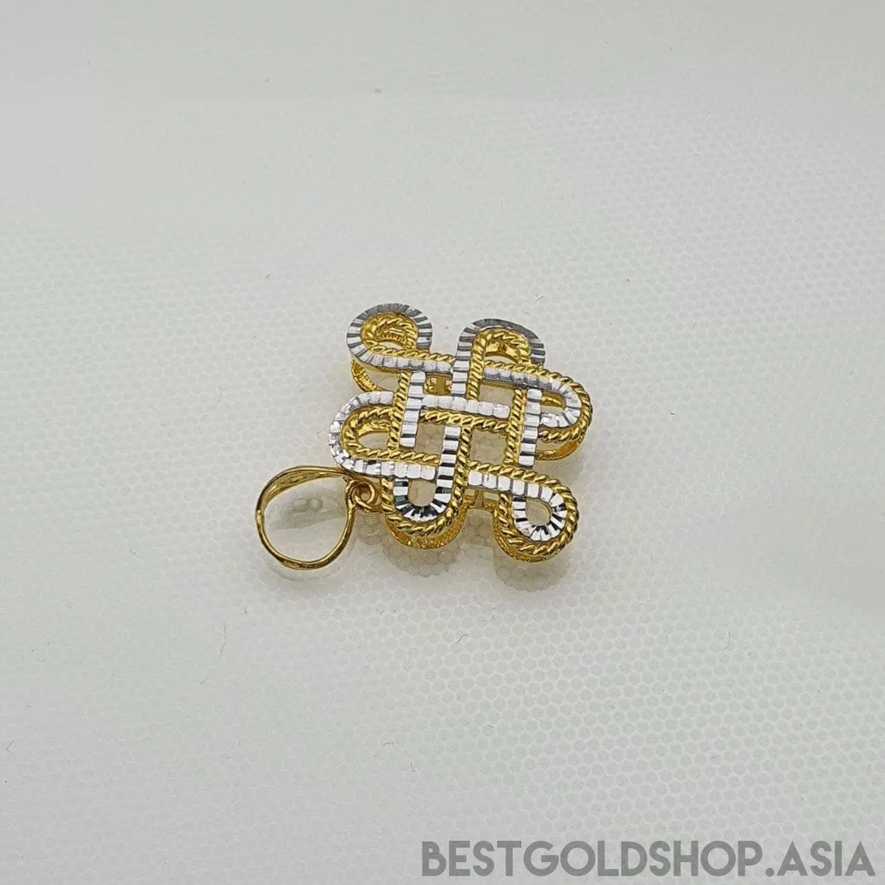 22k / 916 Gold Lucky pendant