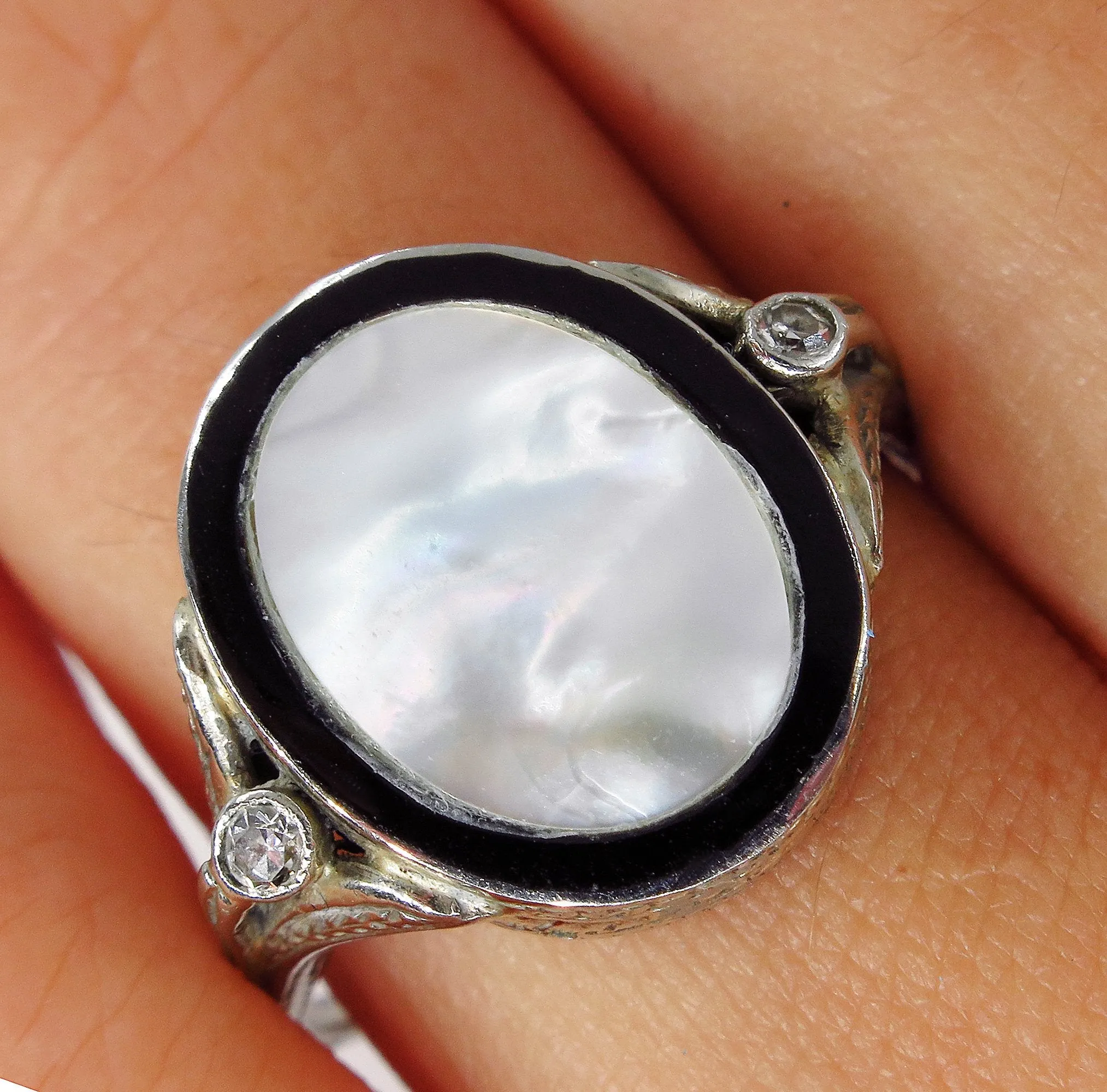 Antique Vintage Art Deco Mother of Pearl & Diamond Platinum Ring