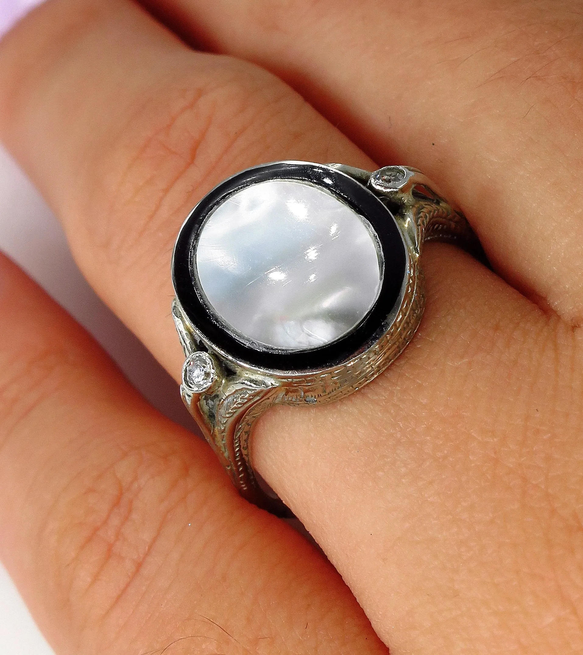 Antique Vintage Art Deco Mother of Pearl & Diamond Platinum Ring