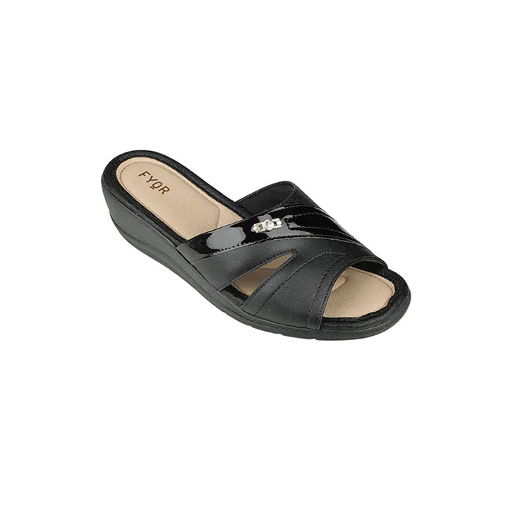 Basic Slip-On Slippers BRM 012