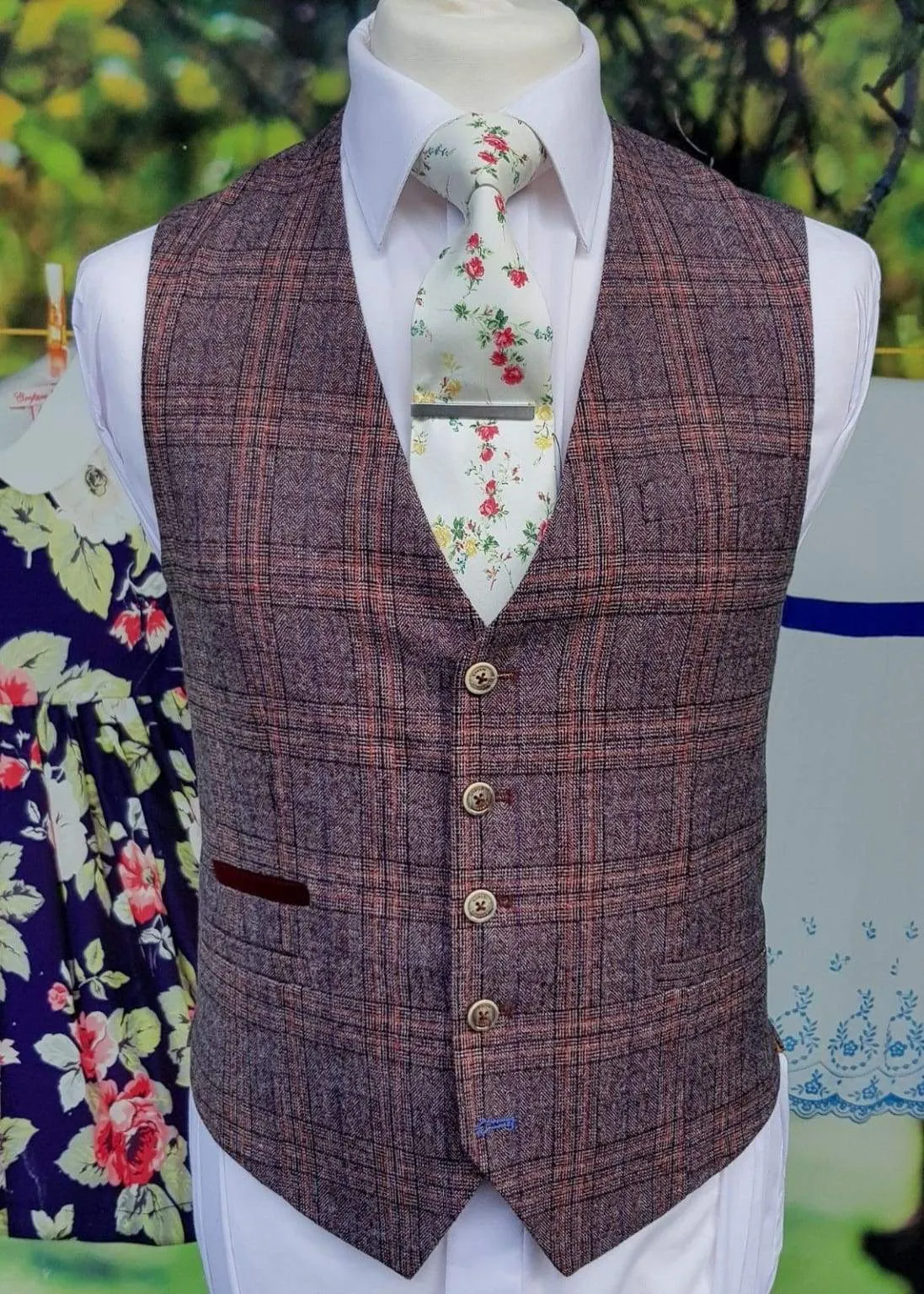 Cavani Brendan Wine Sim Fit check Waistcoat