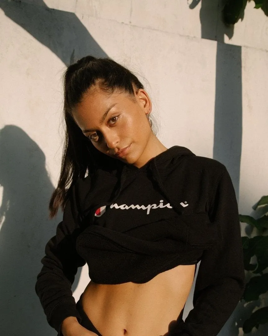 CHAMPION WOMEN'S SCRIPT BLACK HOODIE